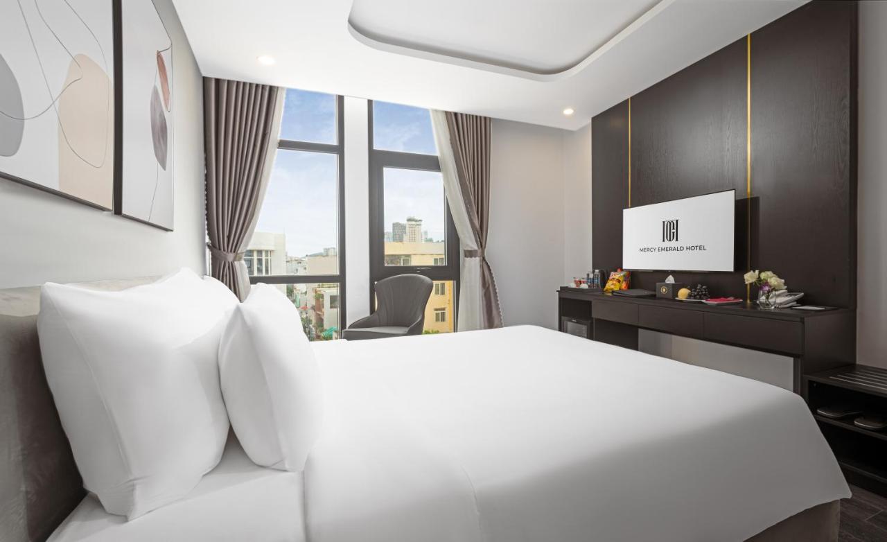 Mercy Emerald Hotel Ντα Νανγκ Εξωτερικό φωτογραφία