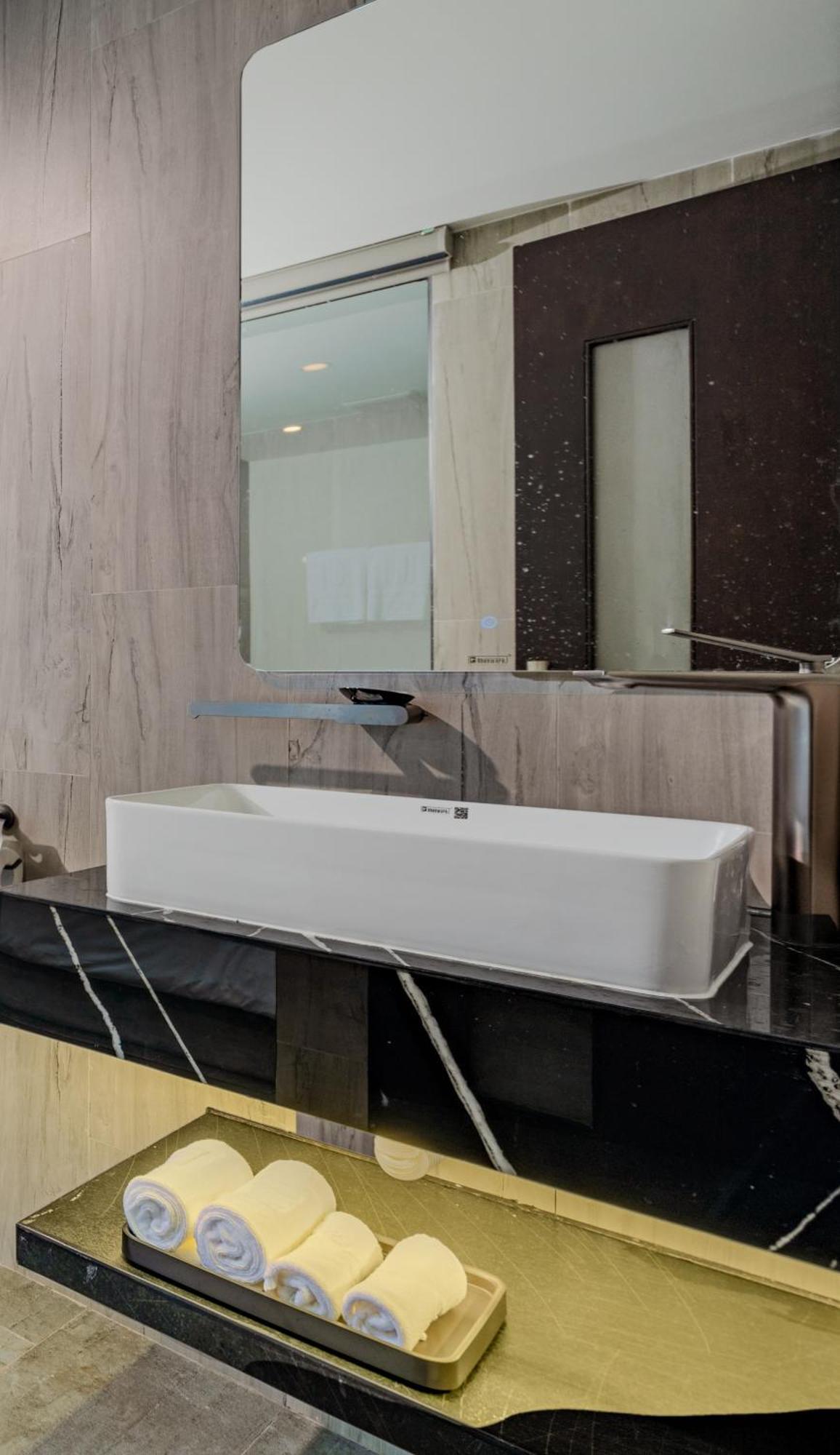 Mercy Emerald Hotel Ντα Νανγκ Εξωτερικό φωτογραφία