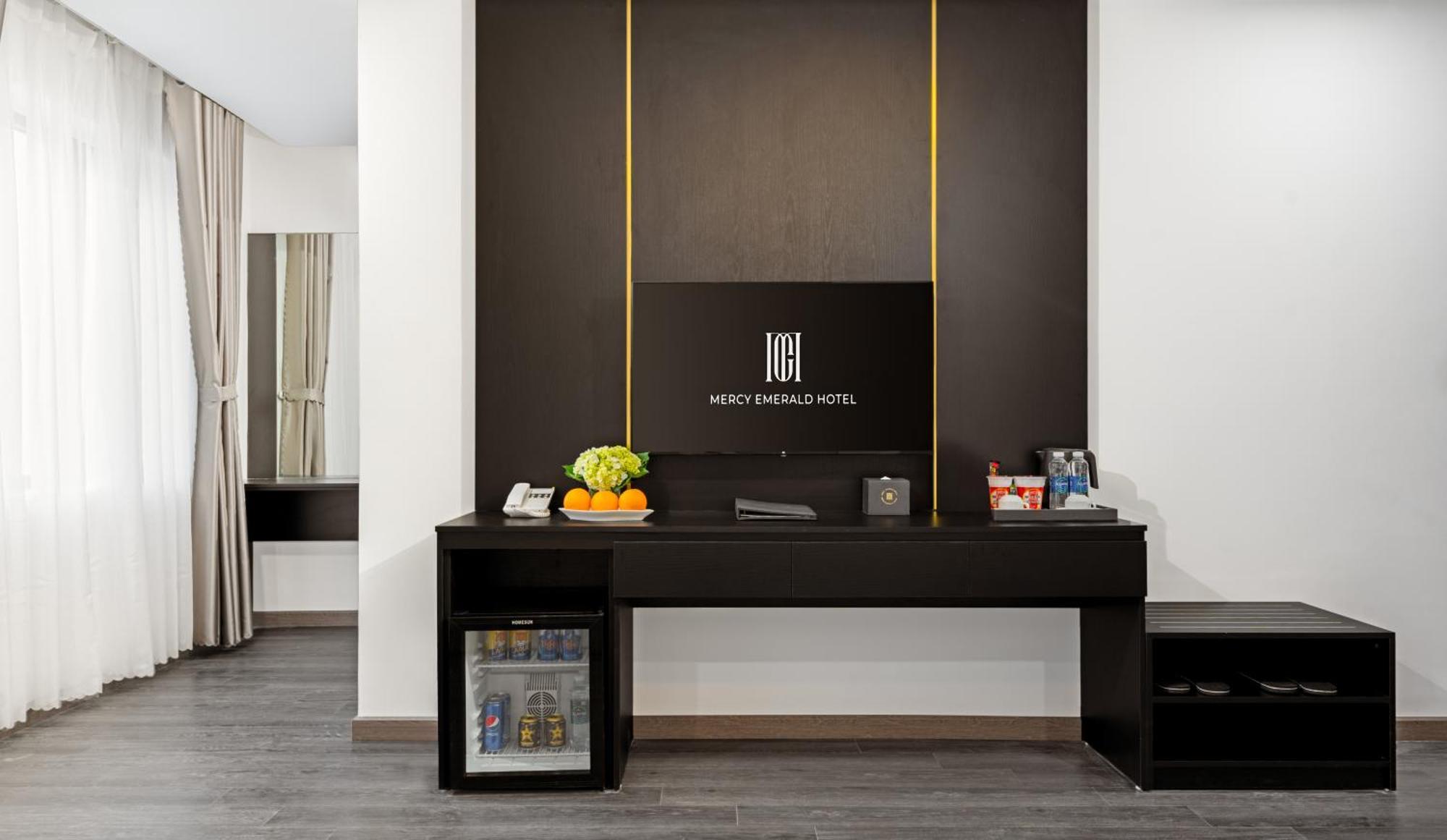 Mercy Emerald Hotel Ντα Νανγκ Εξωτερικό φωτογραφία