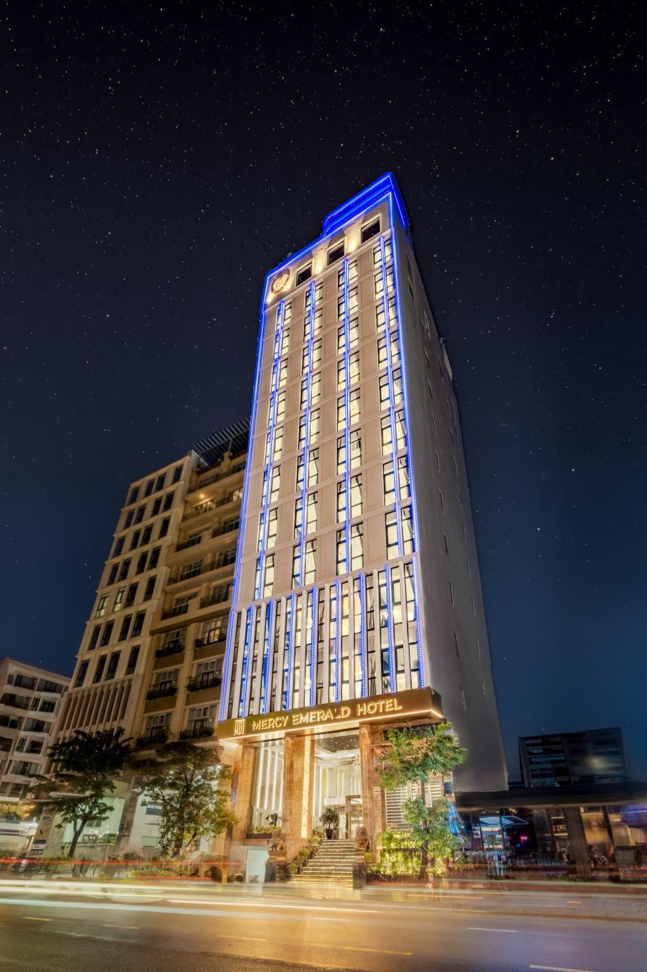 Mercy Emerald Hotel Ντα Νανγκ Εξωτερικό φωτογραφία