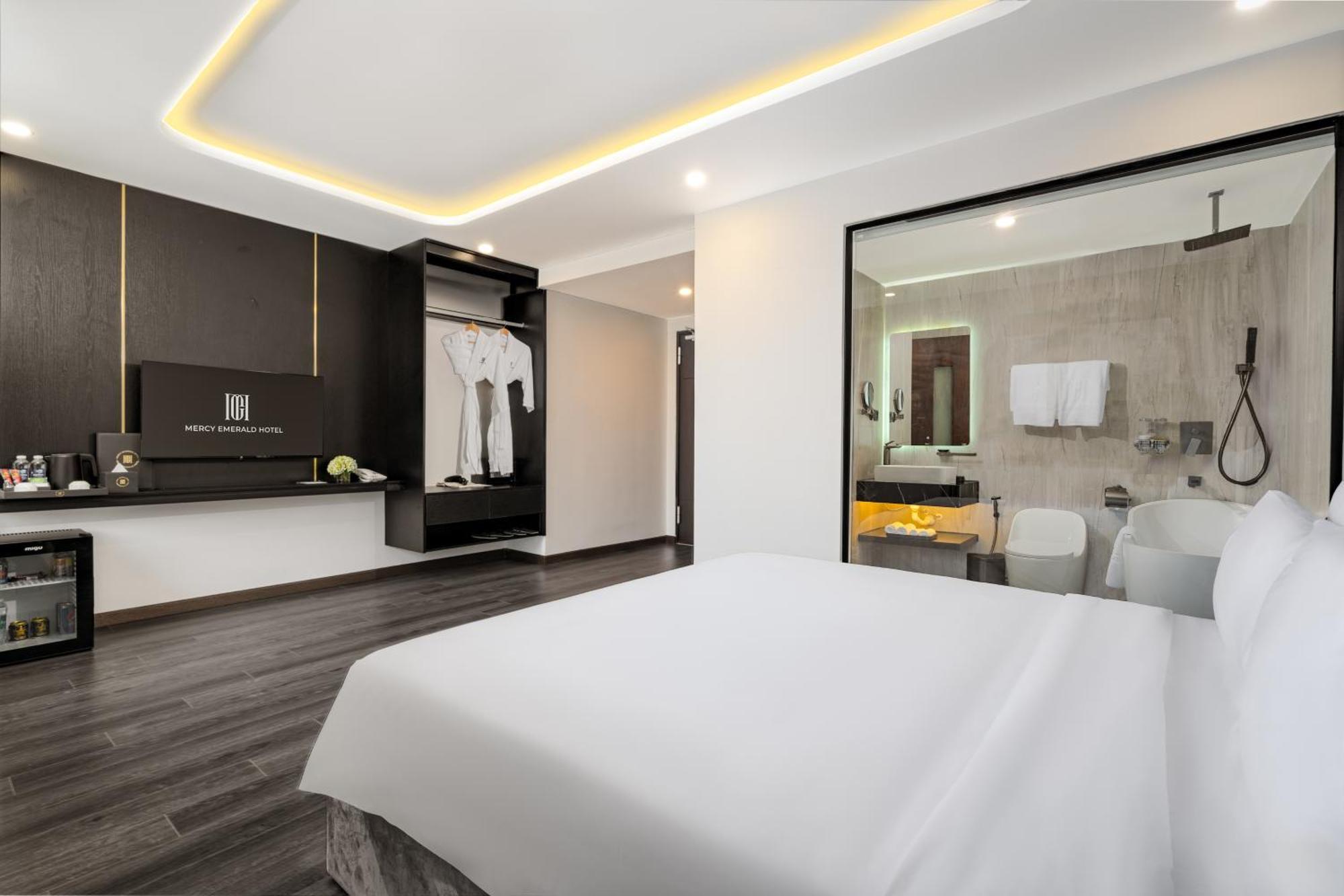 Mercy Emerald Hotel Ντα Νανγκ Εξωτερικό φωτογραφία