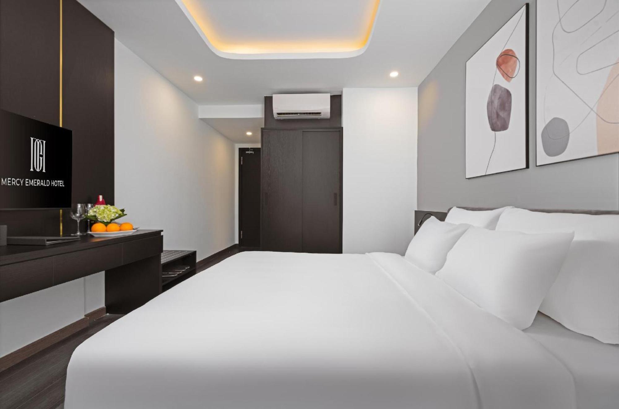 Mercy Emerald Hotel Ντα Νανγκ Εξωτερικό φωτογραφία